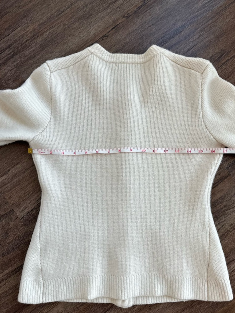 Quince Mongolian Cashmere Structured Cardigan in Ivory. Size S - Picture 15 of 16